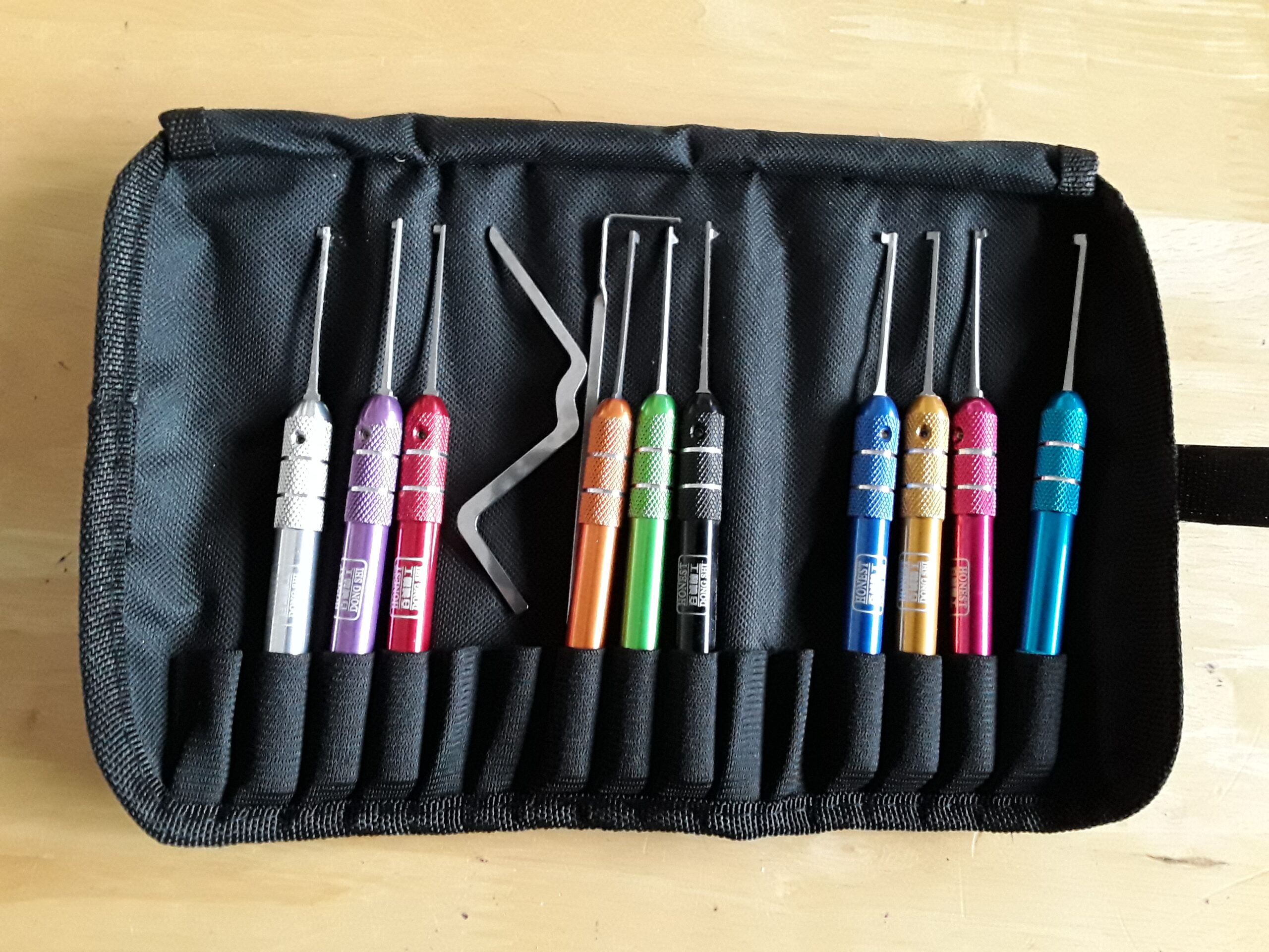 Dong Shi Dimple Pick Set